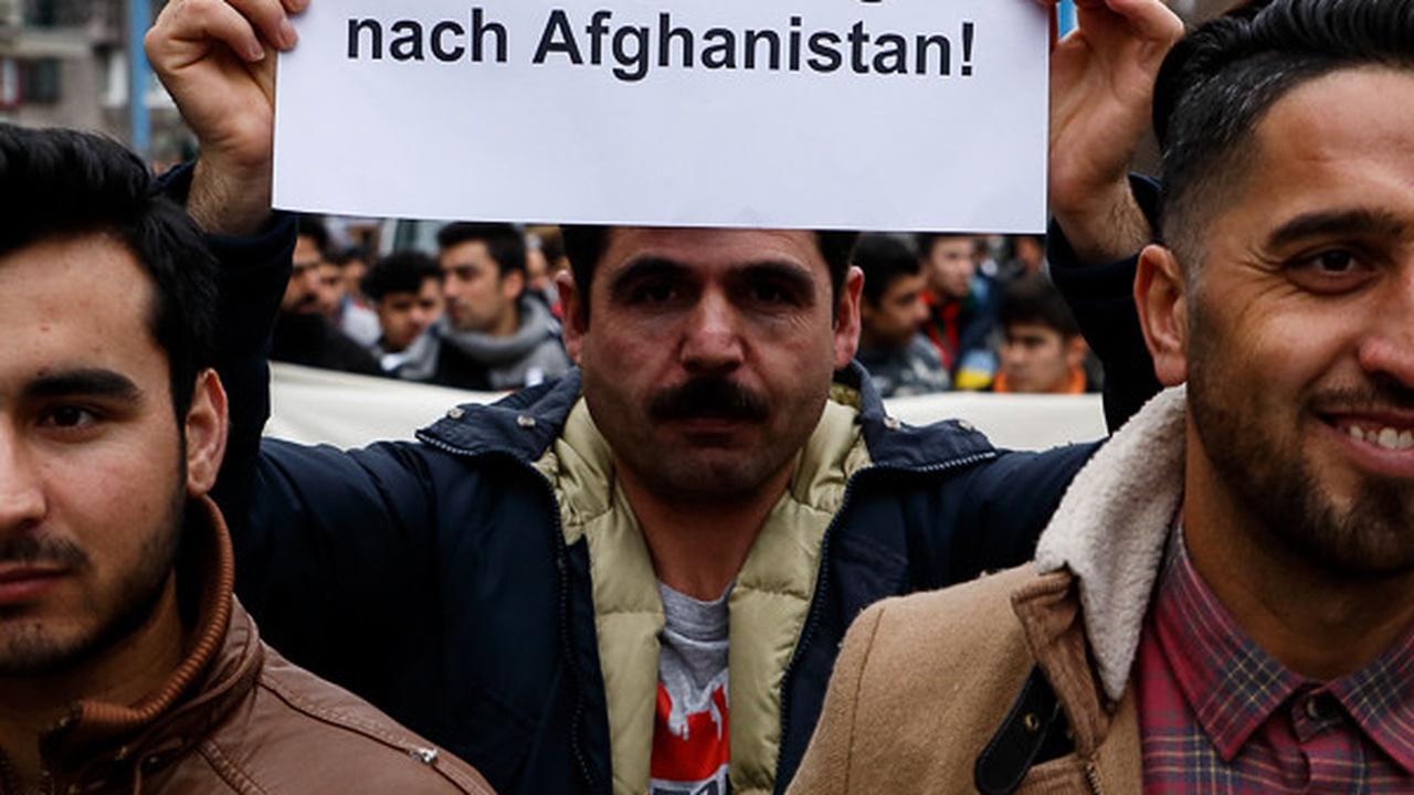 Flüchtlingsflug nach Berlin: 46 Afghanen landen am Mittwoch im Bundesland