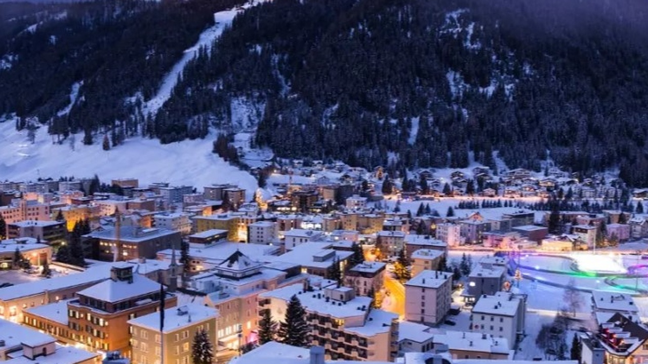 Trumps Rede in Davos: Kritik an europäischer Politik und Forderung nach US-Unterstützung für Grönland