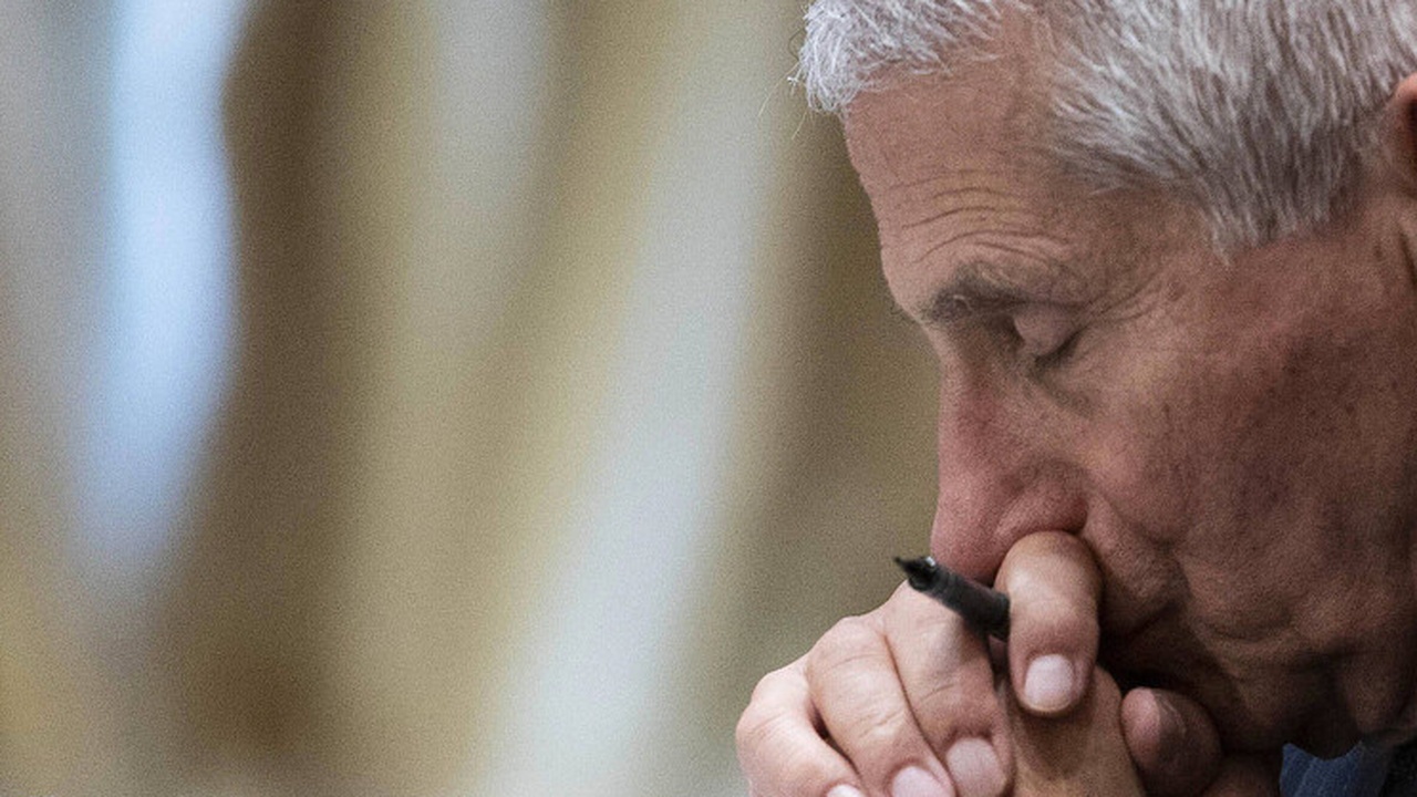 Fauci-Vertuschung: FDA-Chef macht schwere Vorwürfe gegen den ehemaligen US-Sundheitsminister