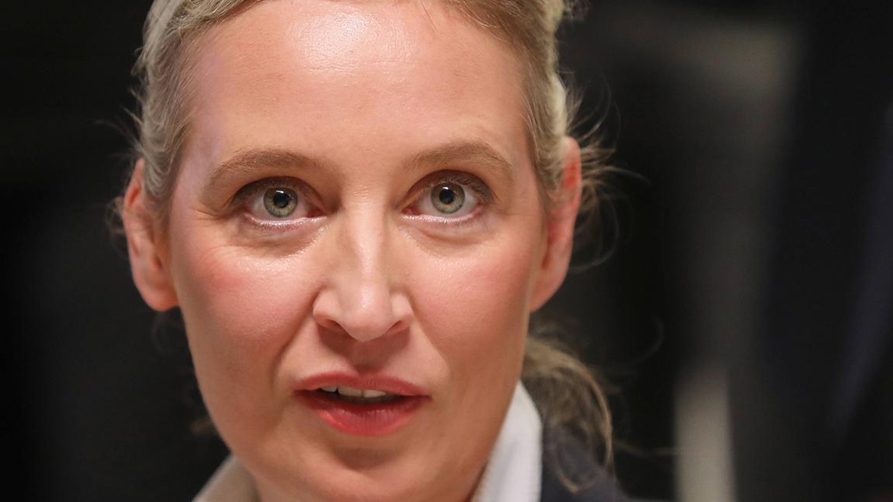 AfD-Chefin Alice Weidel führt bei Kanzler-Direktwahl an