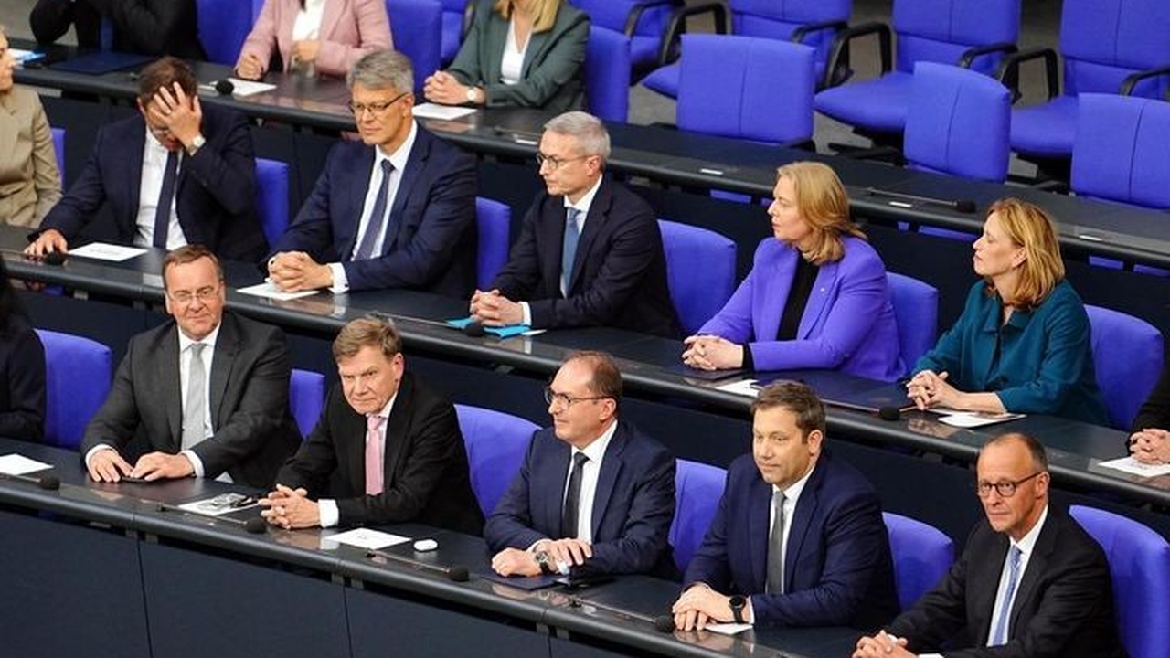 Aktuelle Nachrichten und Analysen aus dem Internet