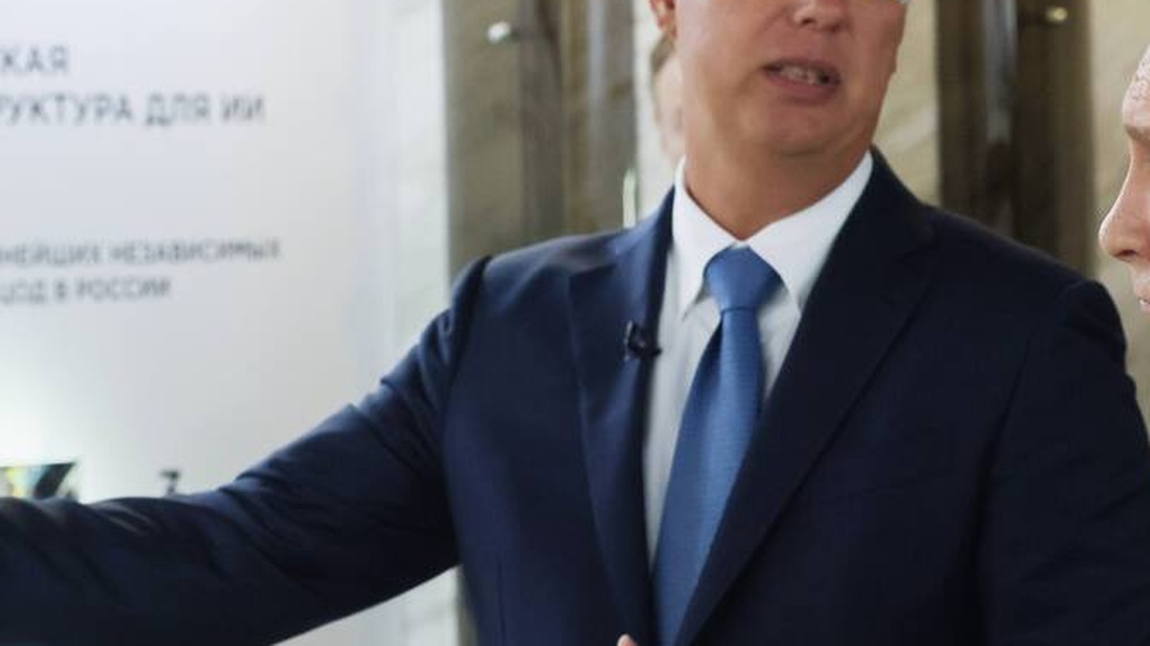 Dmitrijew kritisiert EU-Diplomaten für Panik und fordert Lösung der eigenen Probleme