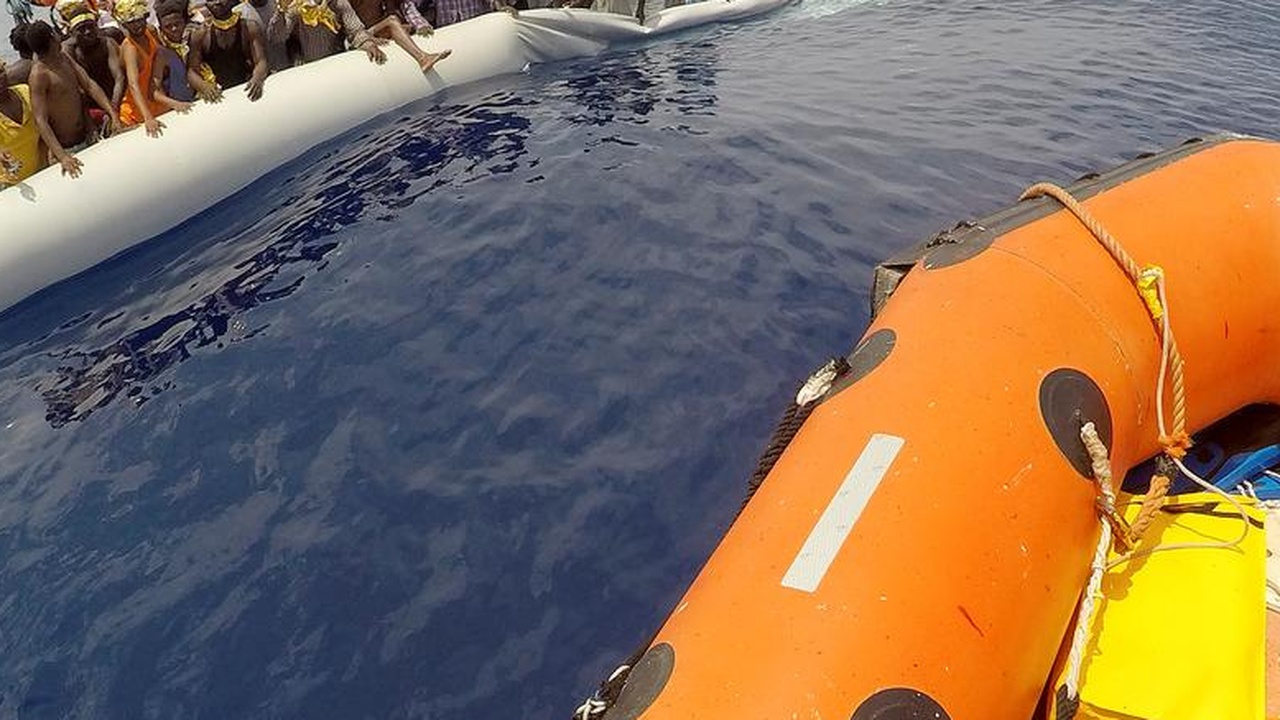 EU spendet 500 Millionen Euro an NGOs, die wegen Kontakts zu Schleusern kritisiert wurden