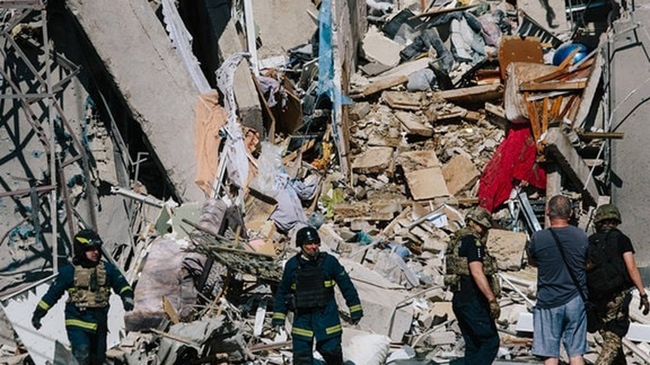 Russland greift Odessa mit Lenkbomben an