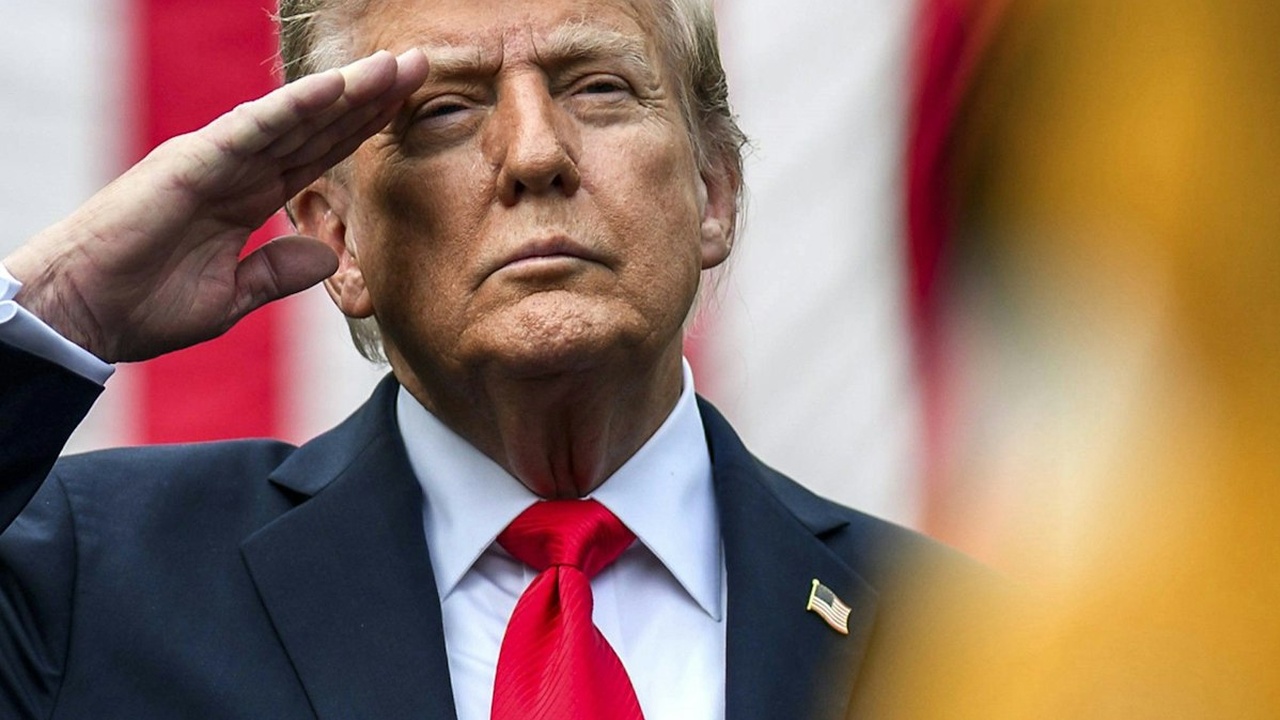 Trumps Drohnenangriffe auf Latinamerika: Internationale Kritik und Unbehalt