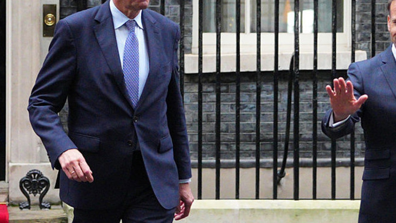 Ein Europa in Konflikt: Arroganz und Unterwürfigkeit