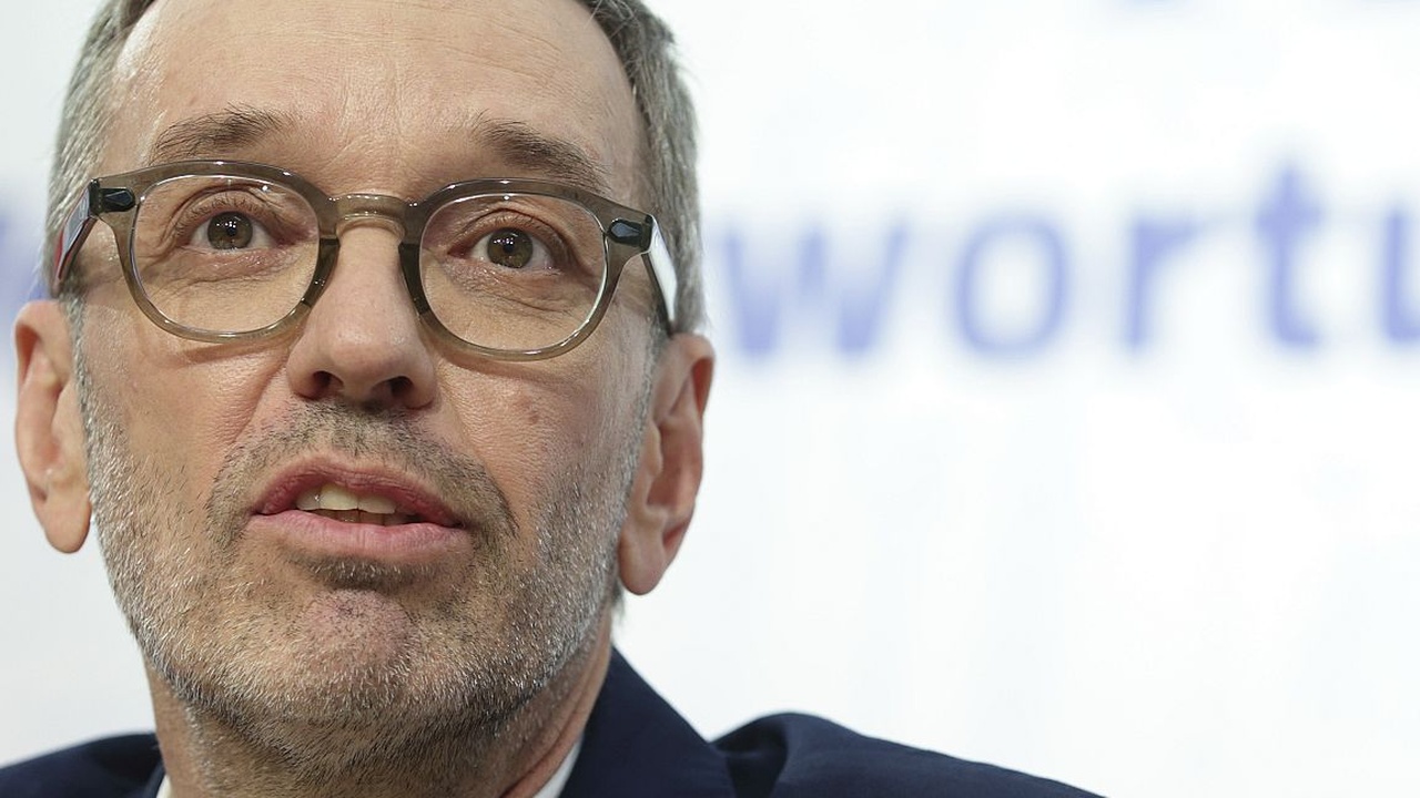 FPÖ-Bundesparteiobmann Herbert Kickl analysiert Zusammenarbeit mit ÖVP