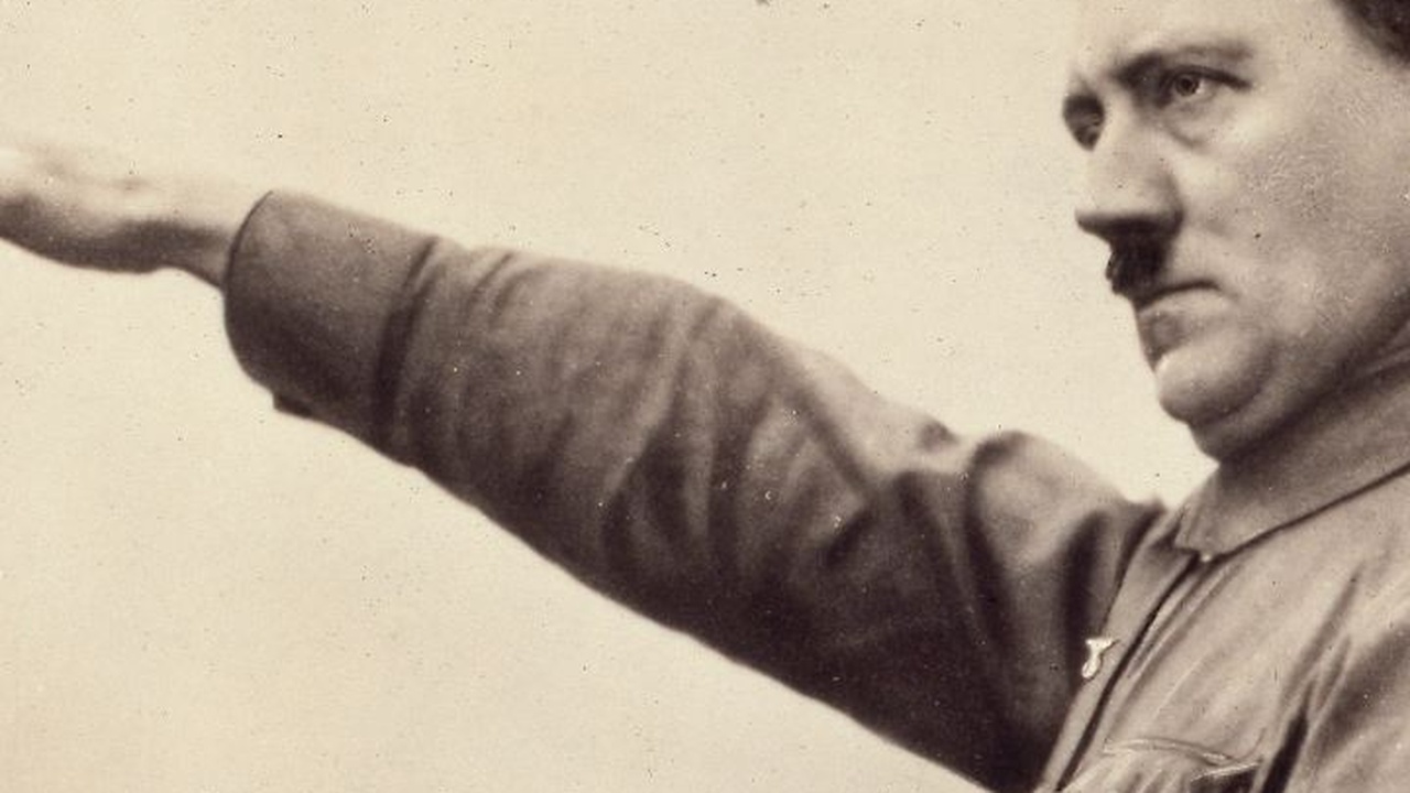 Wilko Möller zu Geldstrafe verurteilt wegen angeblichem Hitlergruß auf Plakat