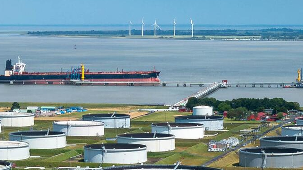 Disruptionen durch Schließung der Straße von Hormus belasten Weltölversorgung