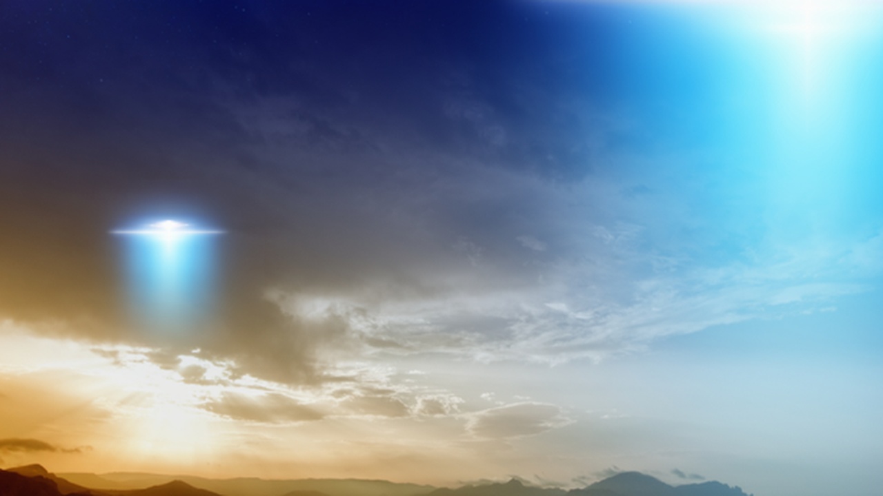 Burchett: Außerirdische haben Kontakt zu Menschen