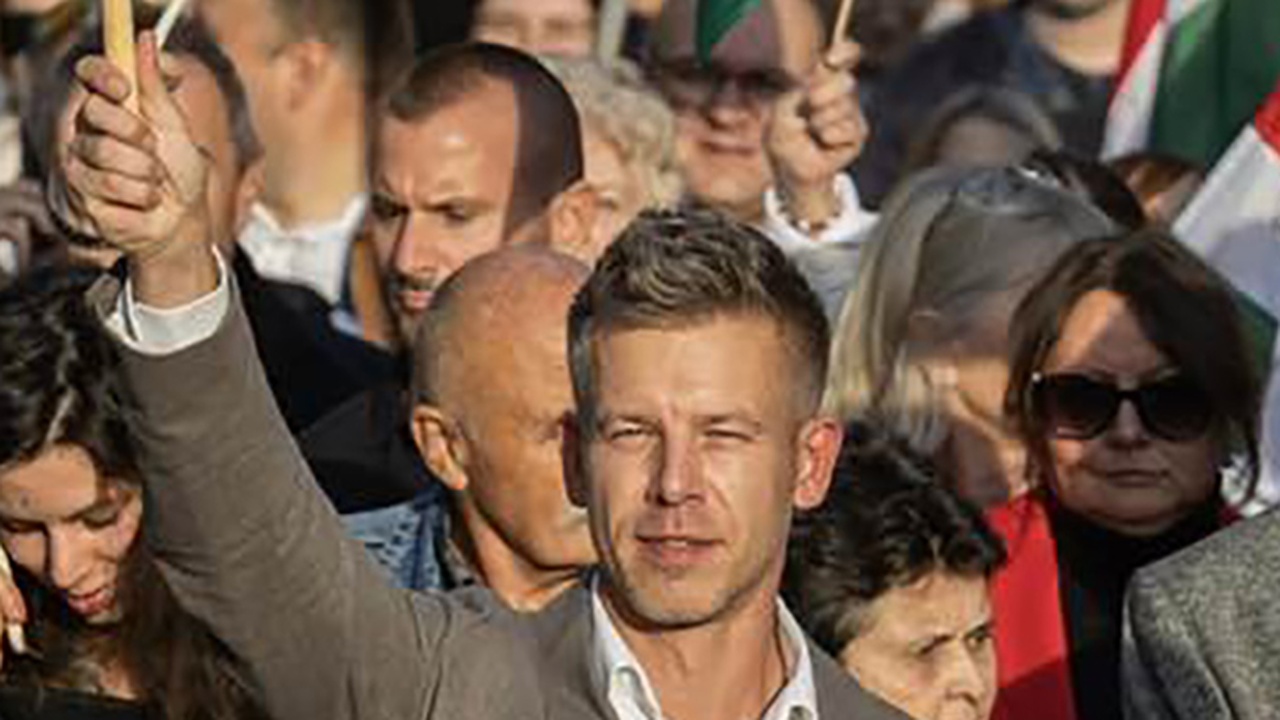 Ungarn: Tisza-Partei sieht mögliche Mehrheit vor