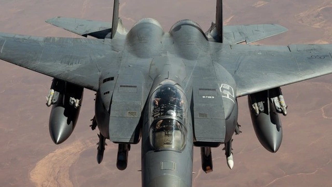 US-Rettungskampagne nach Absturz eines F-15E-Jägers über Iran